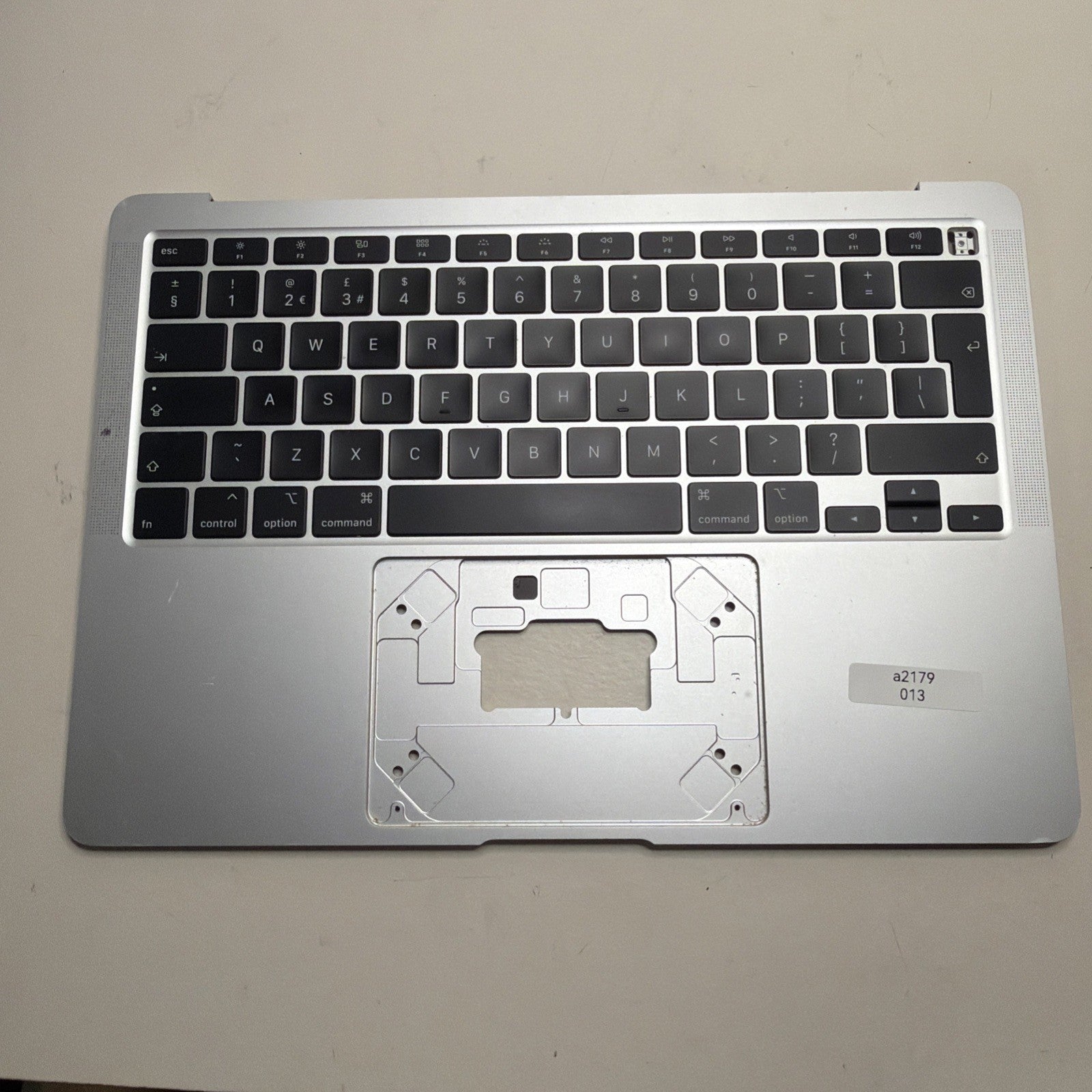  MacBook Air 13" A2179 Palmrest