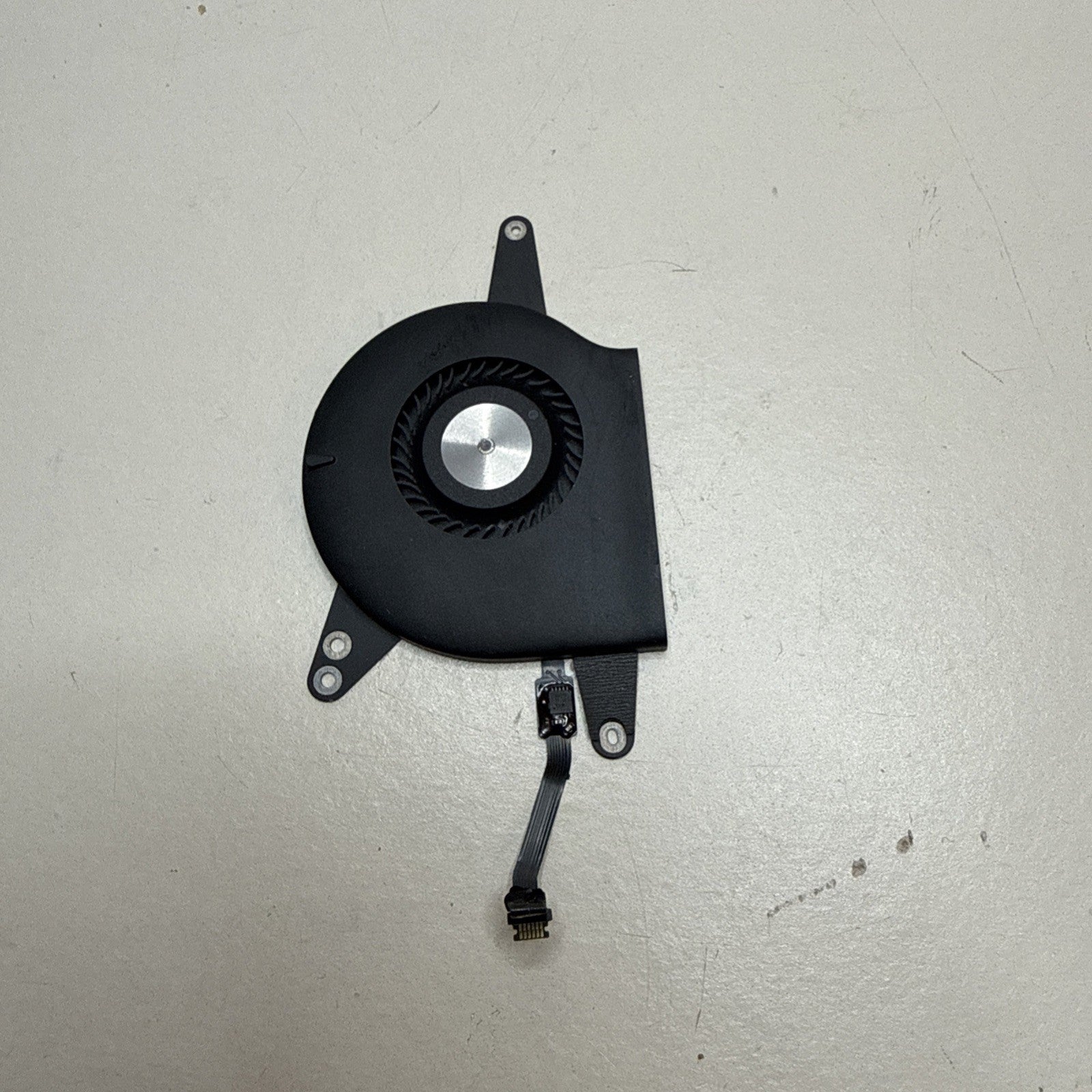 Genuine Apple MacBook Air 13" A2179 2020 CPU Fan - Original Part