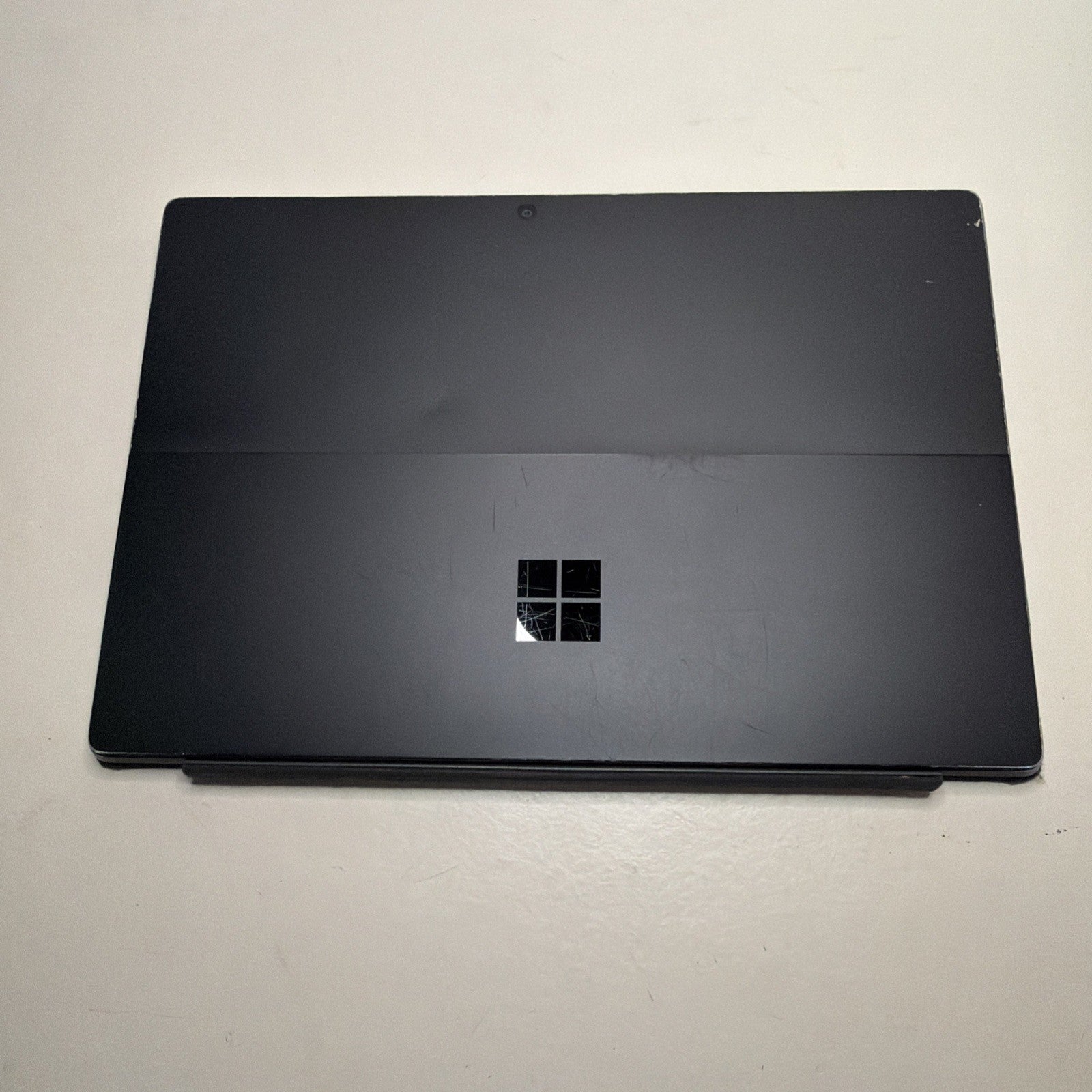 Microsoft Surface Laptop 3 - Intel i5-1035G7 - 16GB RAM - 256GB SSD - Grade C+