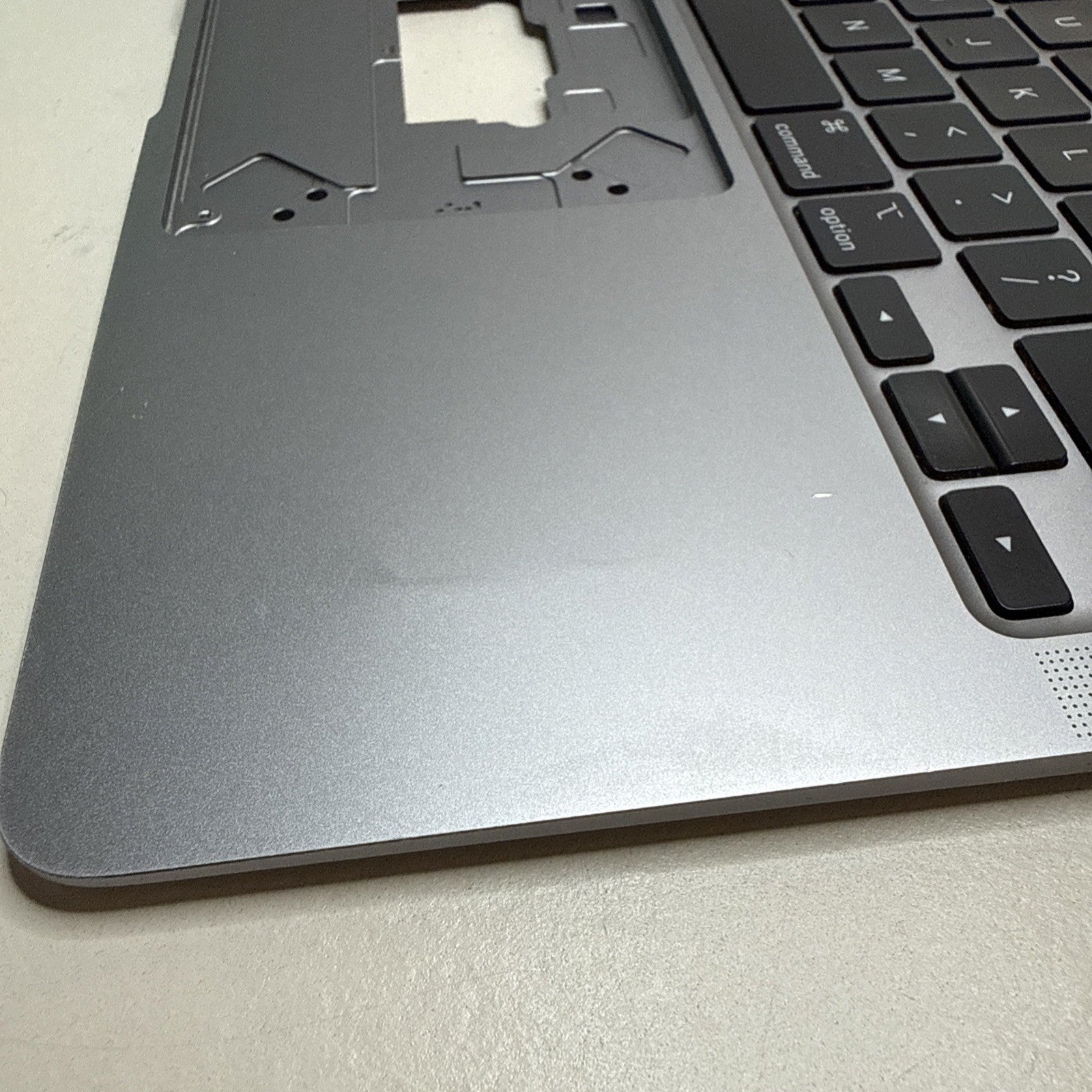 Apple MacBook  Air 13 A2179 Palmrest UK Keyboard Genuine EMC 3302 2020