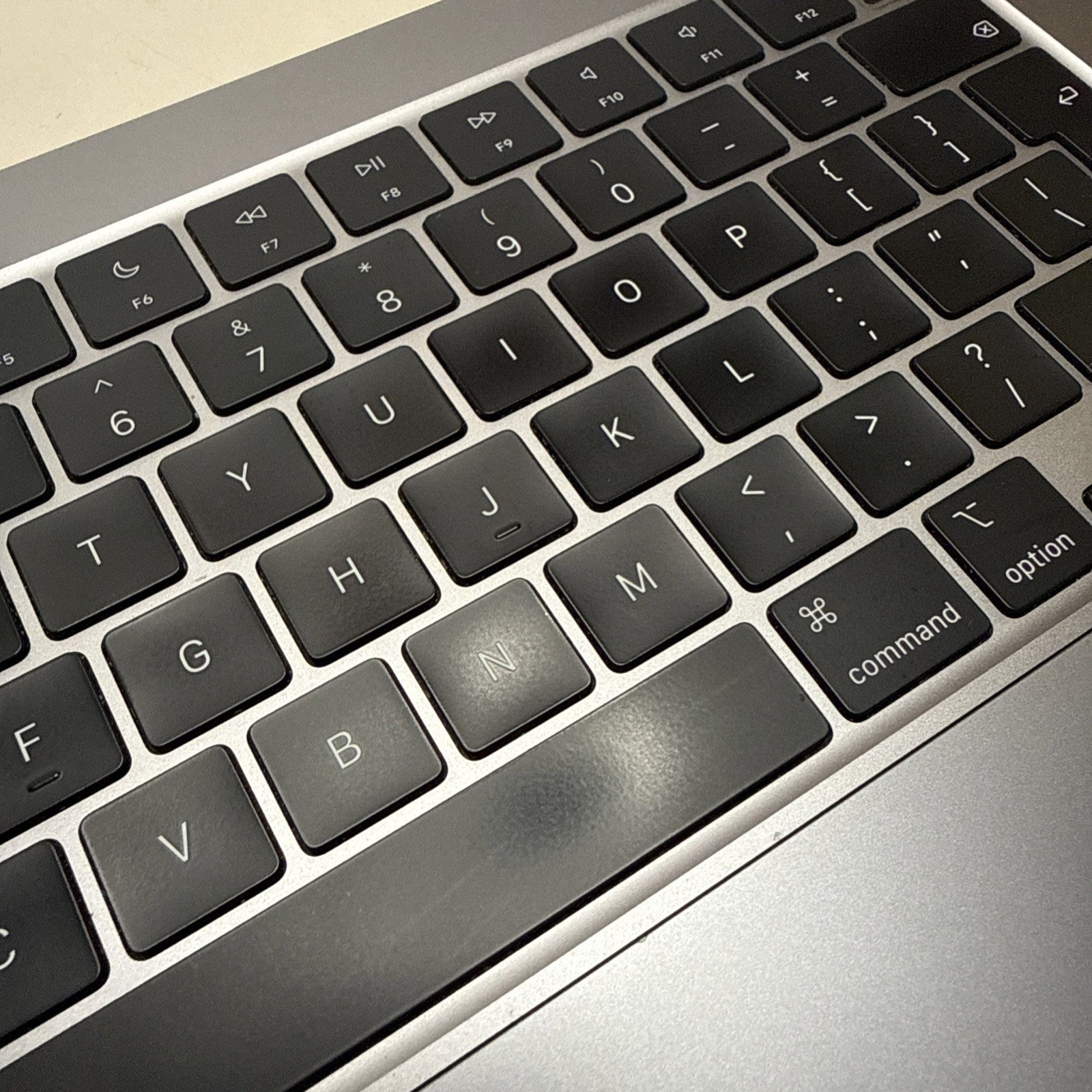 Apple MacBook Air 15" M2 A2941 2023 Palmrest UK Keyboard Space Grey Grade B