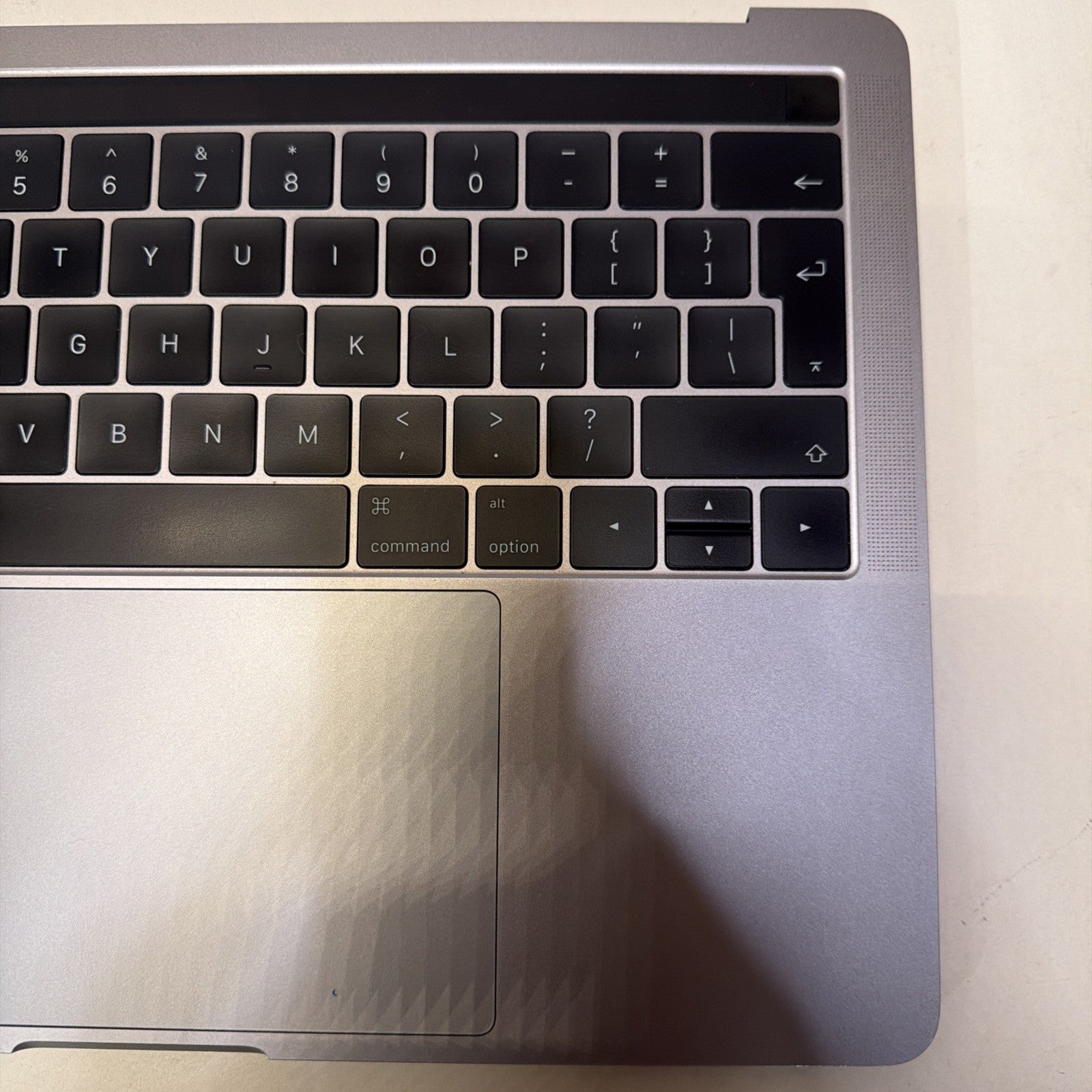 Apple MacBook Pro 13 A1706 2016 2017 Palmrest UK Keyboard B661-07951 Silver