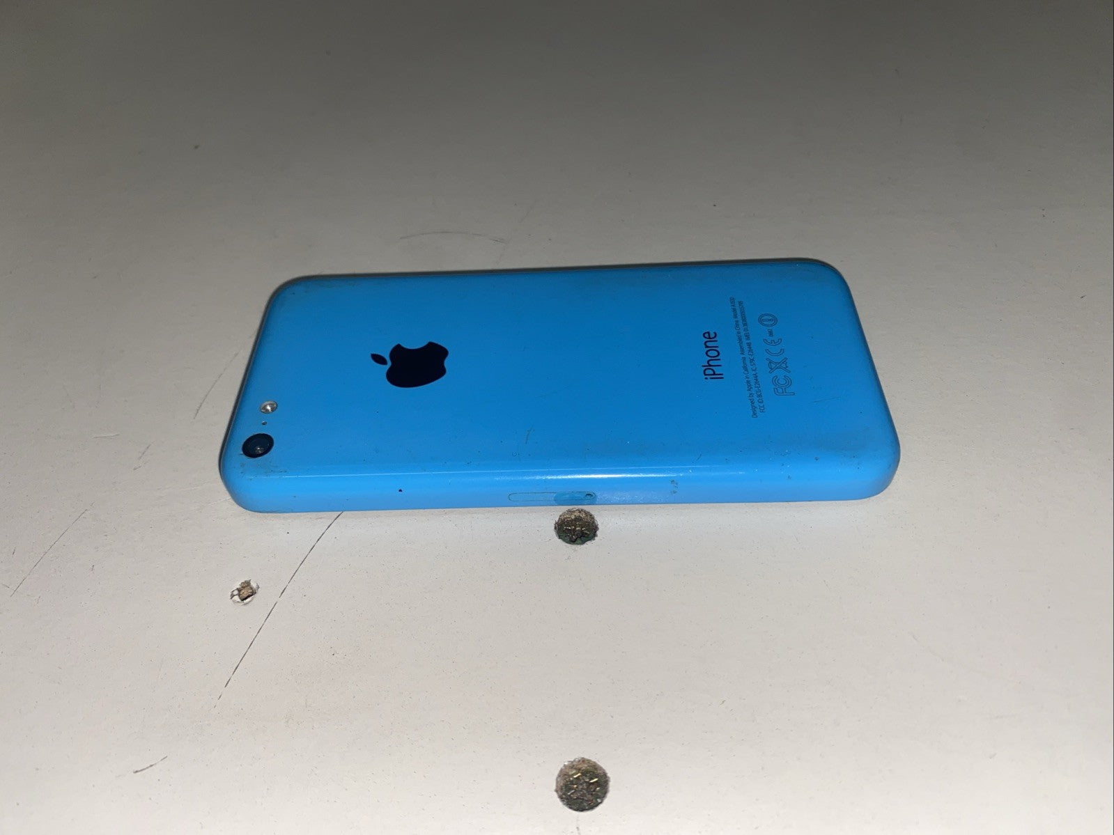 Apple iPhone 5c A1529 iOS Smartphone Blue 4'' IPS LCD 8MP (1GB+8GB) - For Parts