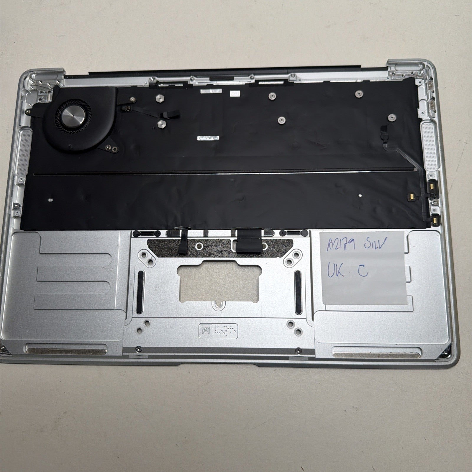  MacBook Air 13" A2179 Palmrest
