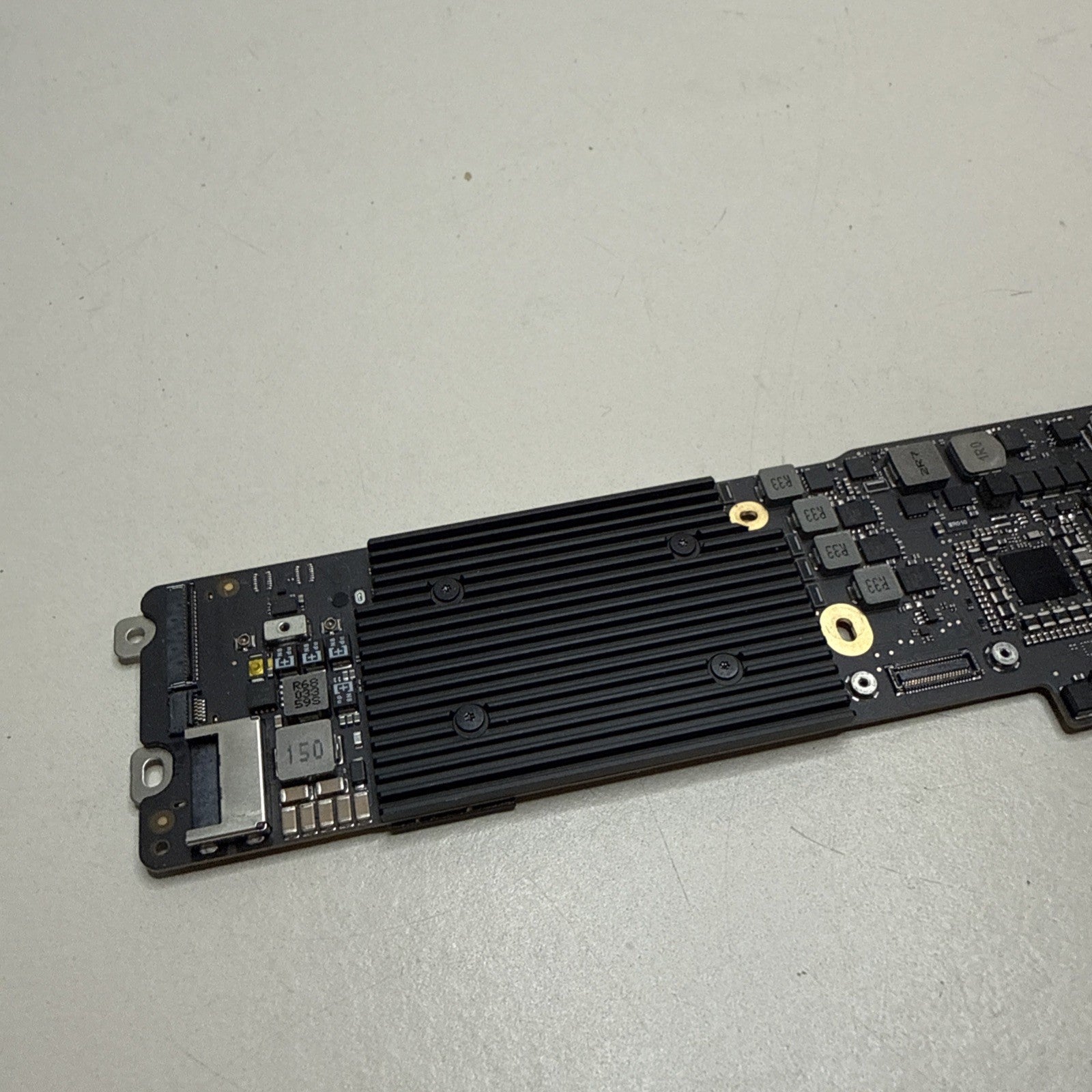 MacBook Air 13" A2179 2020 i3 Dual Core 1.1GHz 8GB 256GB Logic Board + ID Faulty