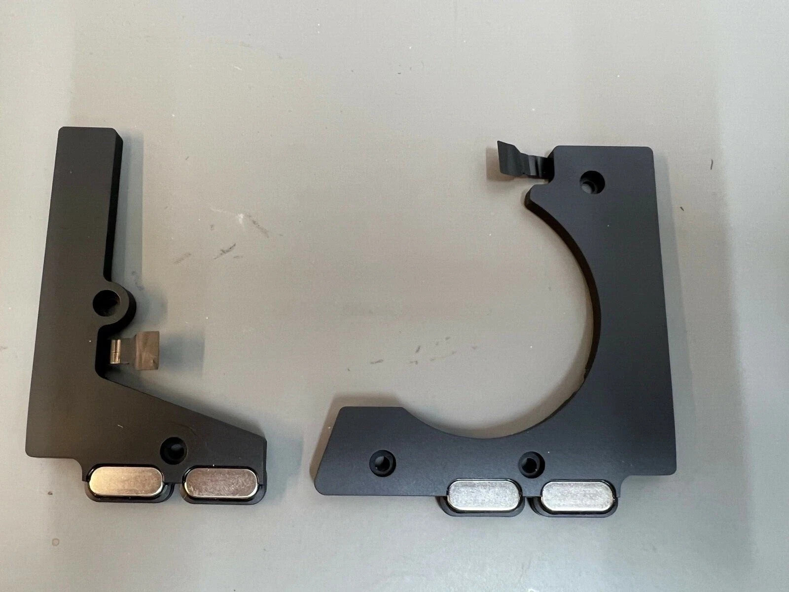MacBook Pro A2338 2020 13.3" L + R Speakers
