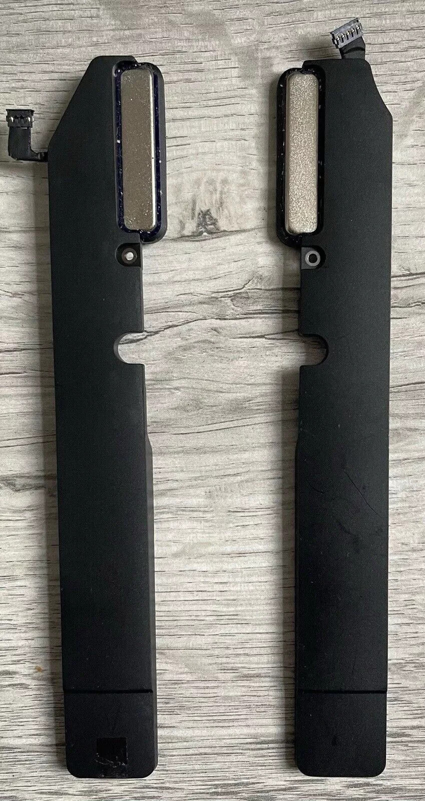 Original Apple MacBook Air 13" M1 A2337 2020 Lautsprecher links & rechts Paar