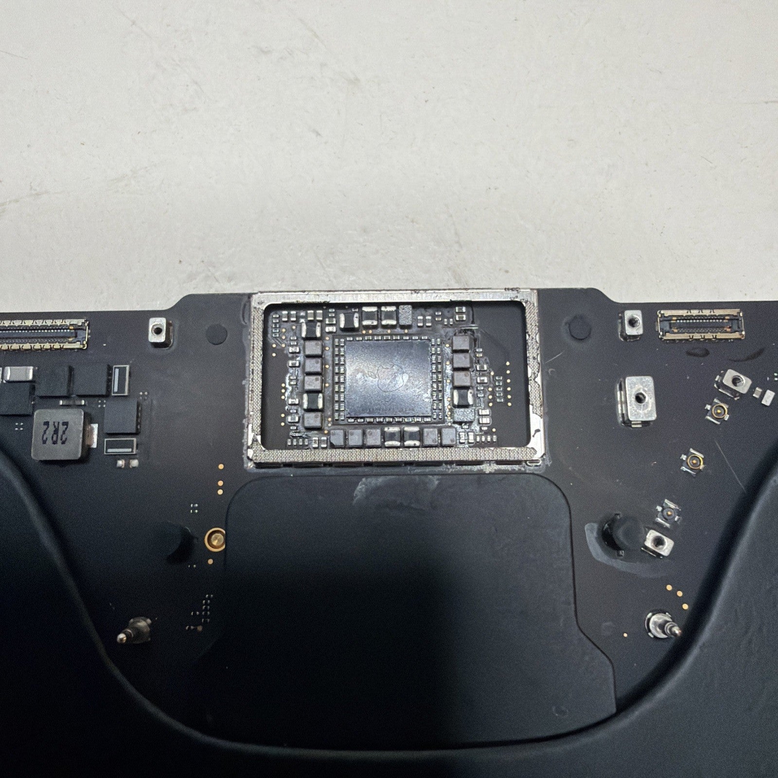 Apple MacBook Pro 16" A2485 M1 Pro 2021 Logic Board – Faulty / Not Working