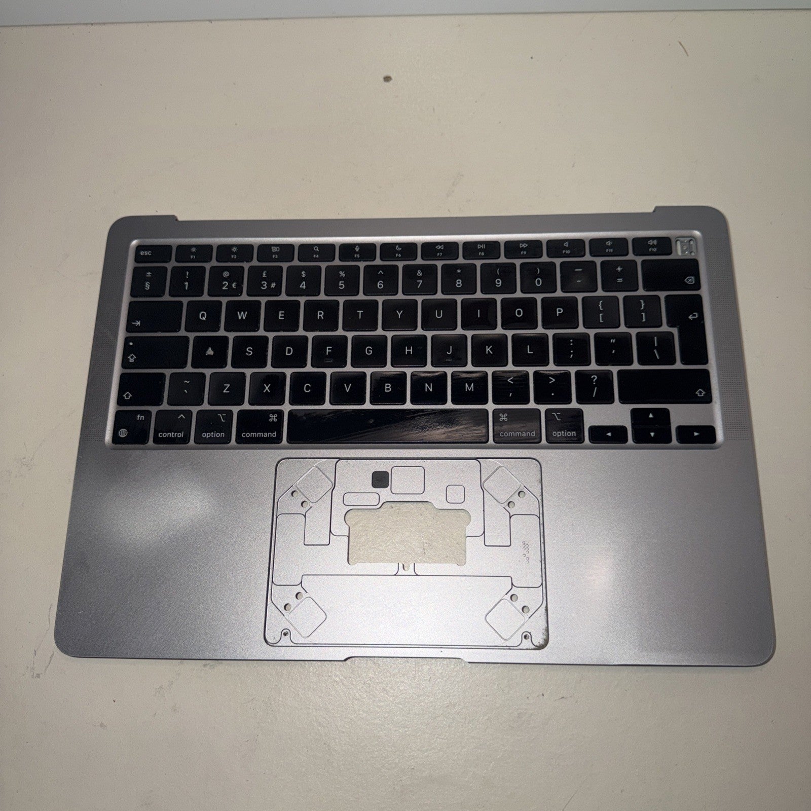 Apple MacBook Air 13" M1 A2337 EMC3598 Palmrest Trackpad Battery Complete Grey